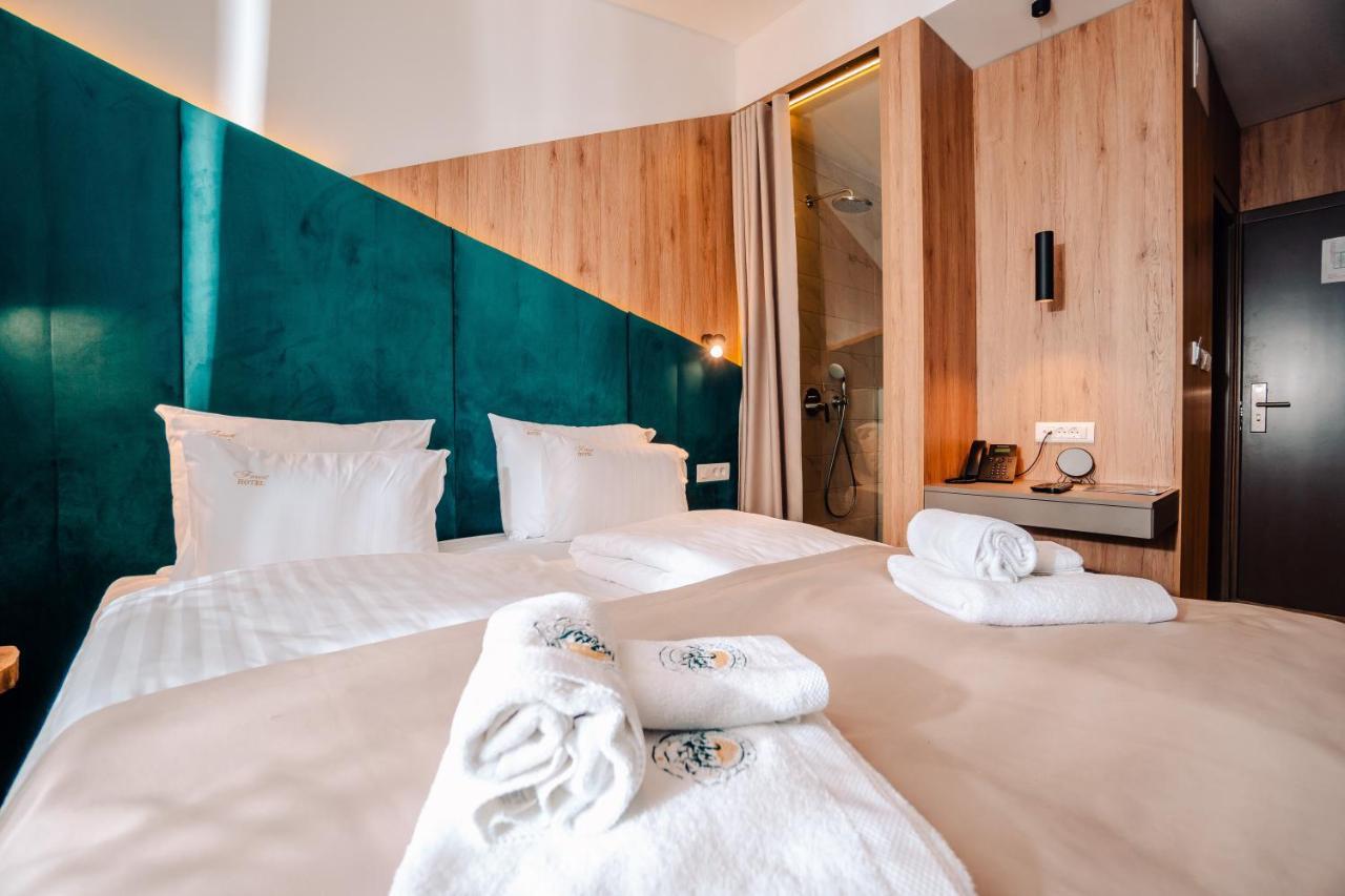 Hotel Forest Пале Экстерьер фото