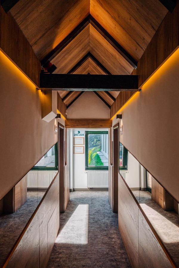 Hotel Forest Пале Экстерьер фото